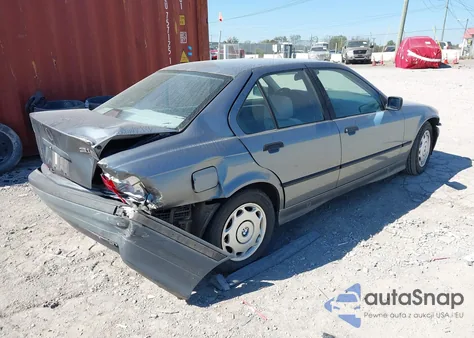 1994 BMW 318 I из США, поврежденный, VIN WBACA5324RFG10398